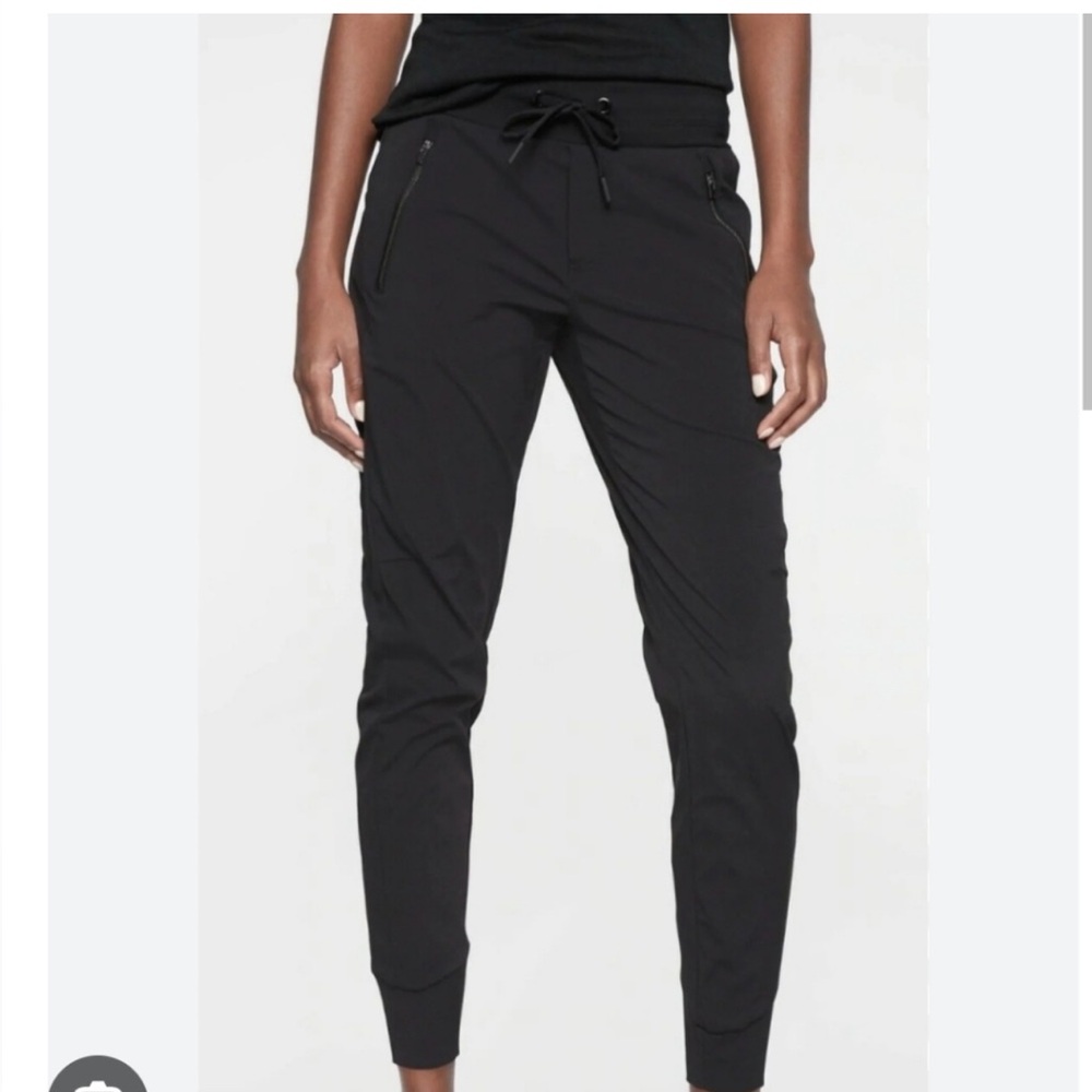 Athleta Trekkie muted black jogger with zippered pockets. 12